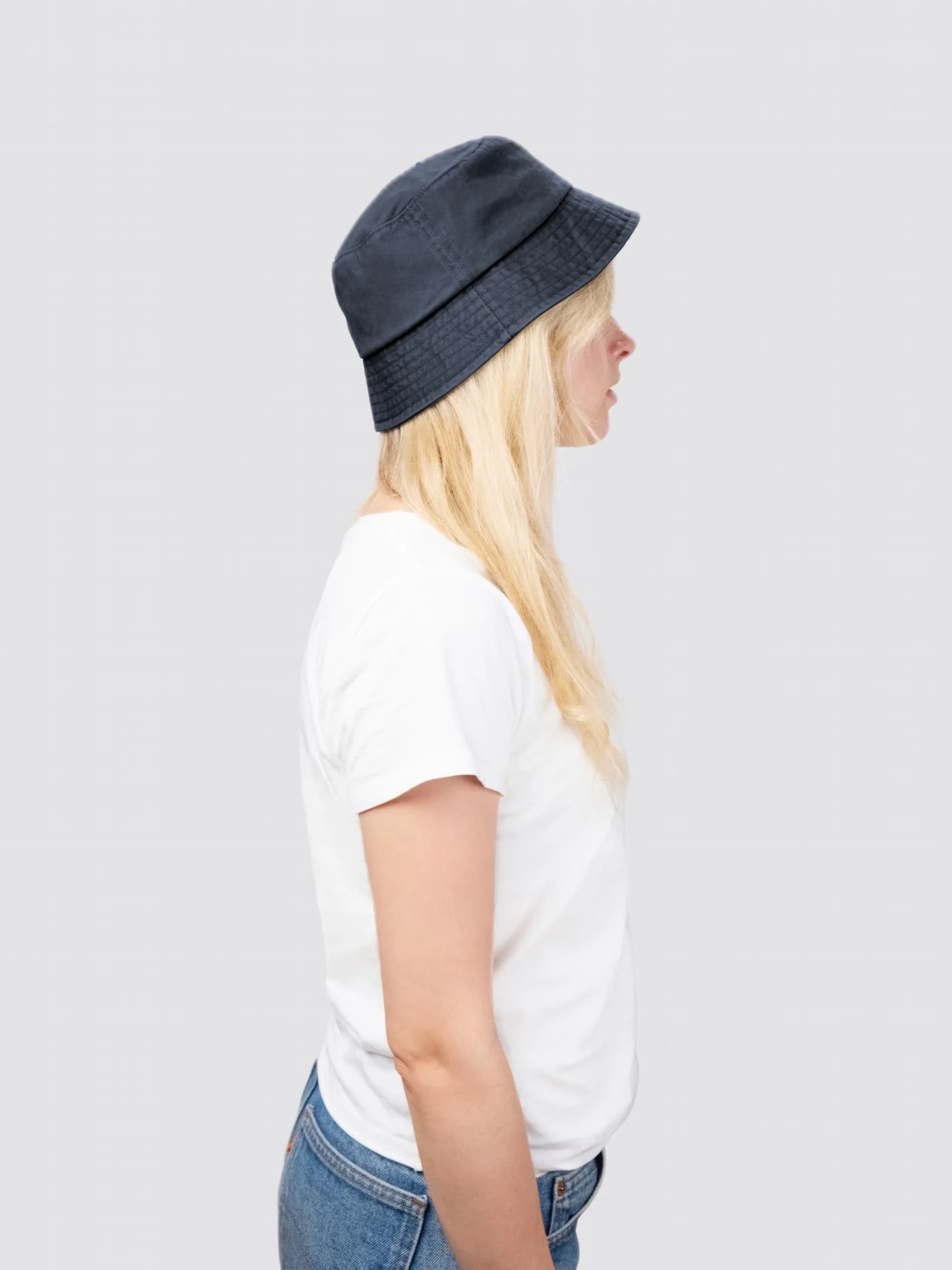 Cambridge Biological Society Unisex Vintage Faded Bucket Hat - Image 4