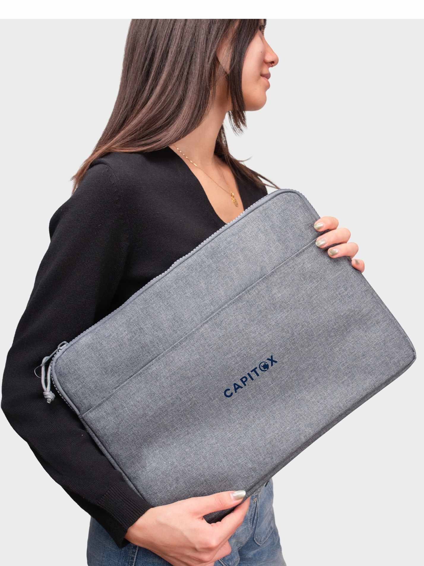 Capitox Essentials Laptop Case - Image 2