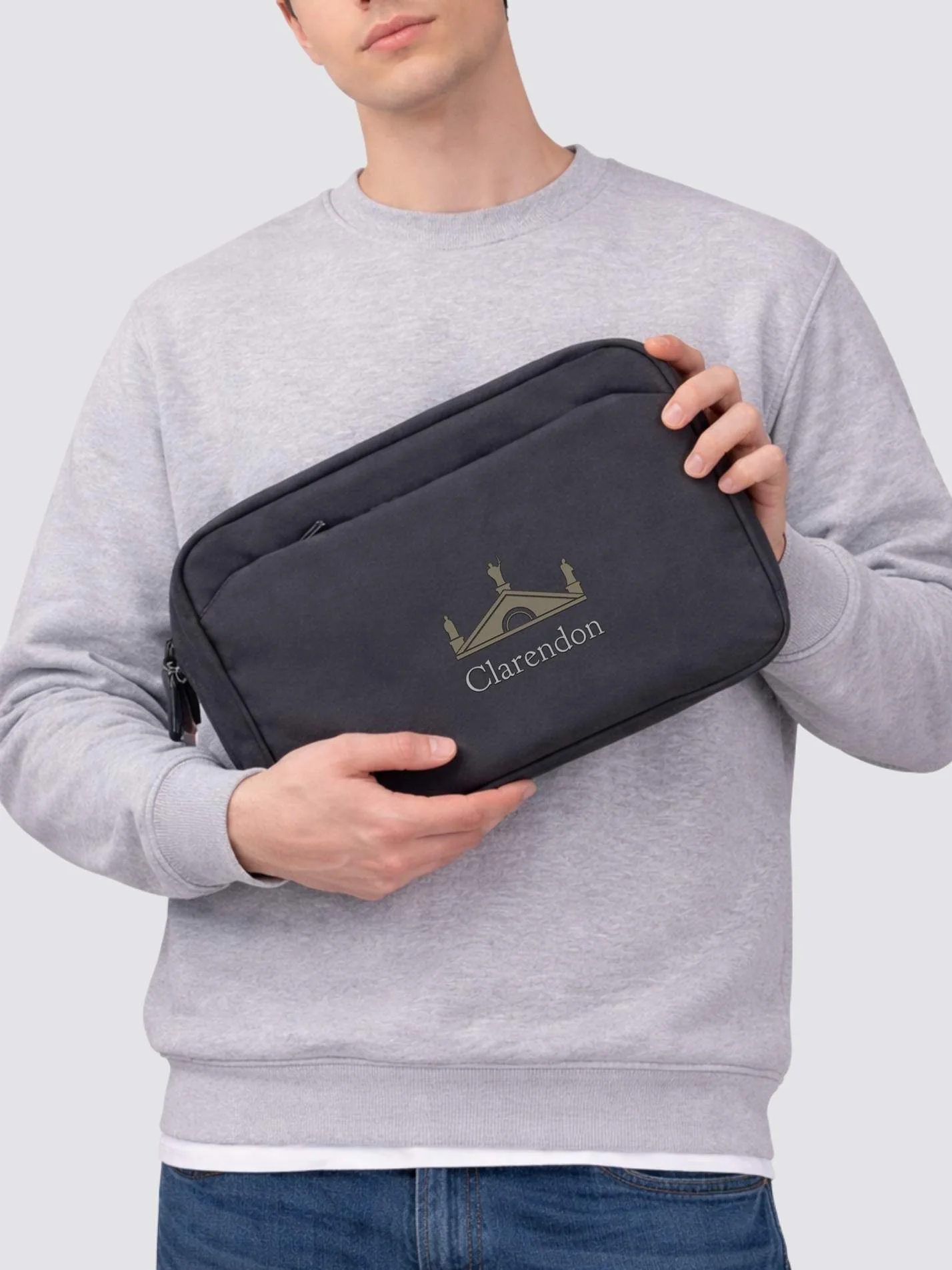 Clarendon Scholars Association Wash Bag
