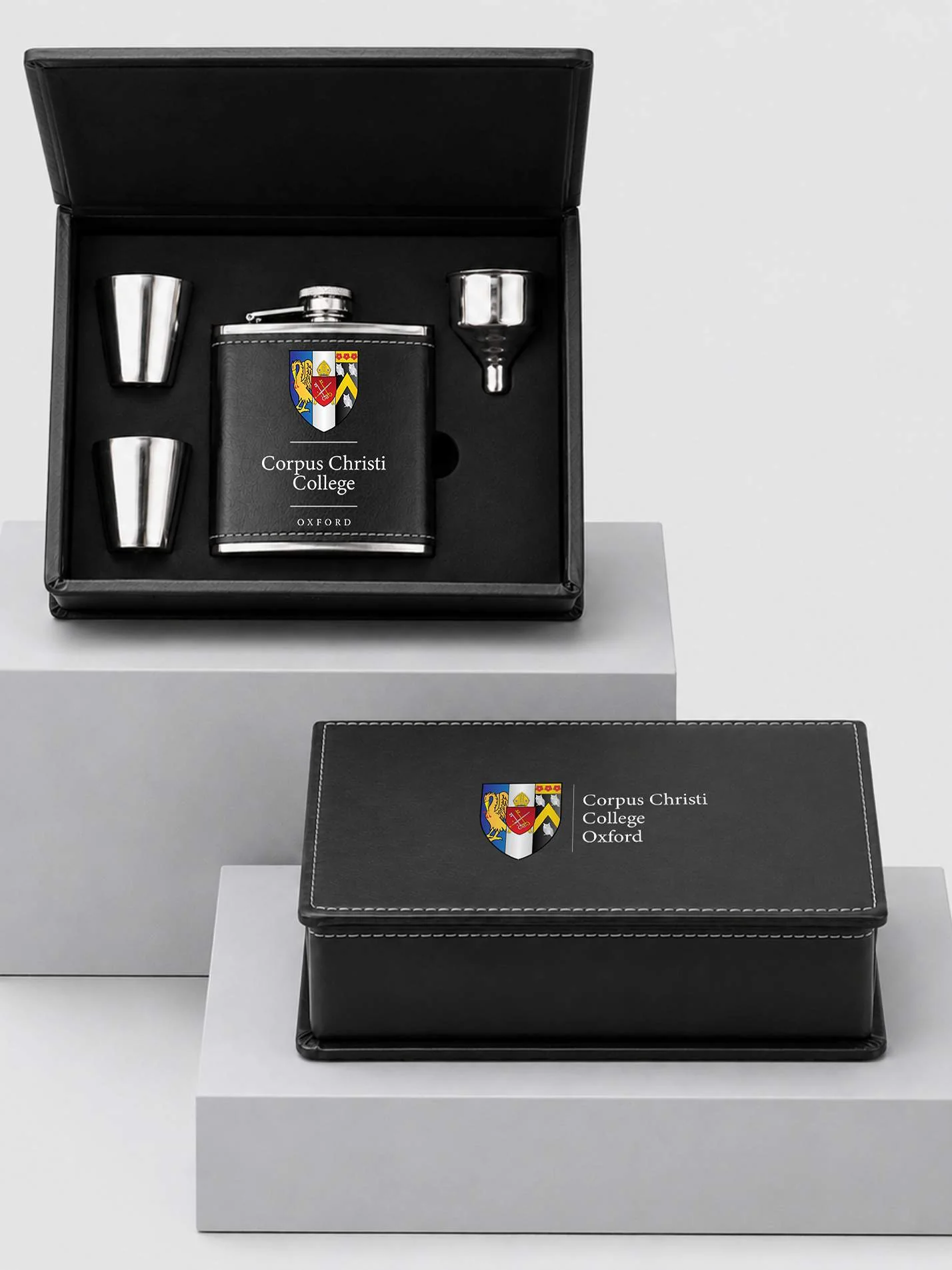 Corpus Christi College Oxford Prestige Leather Hip Flask Gift Set