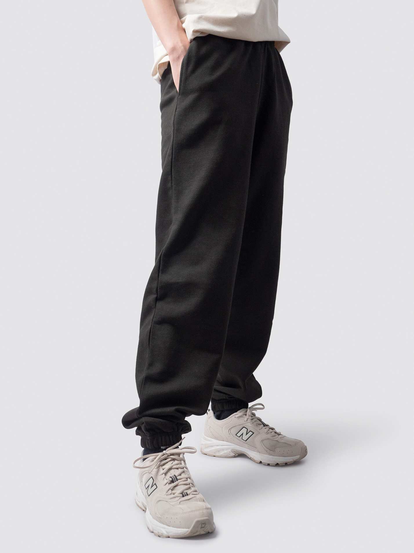 Fitzwilliam College Cambridge MCR Unisex Classic Fit Bottoms - Image 6