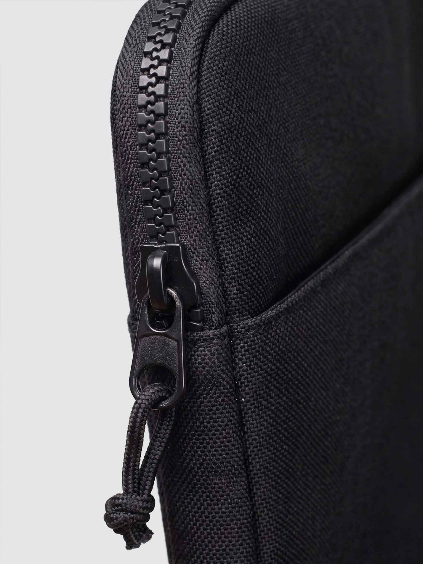 Clare College Cambridge MCR Essentials Laptop Case - Image 4