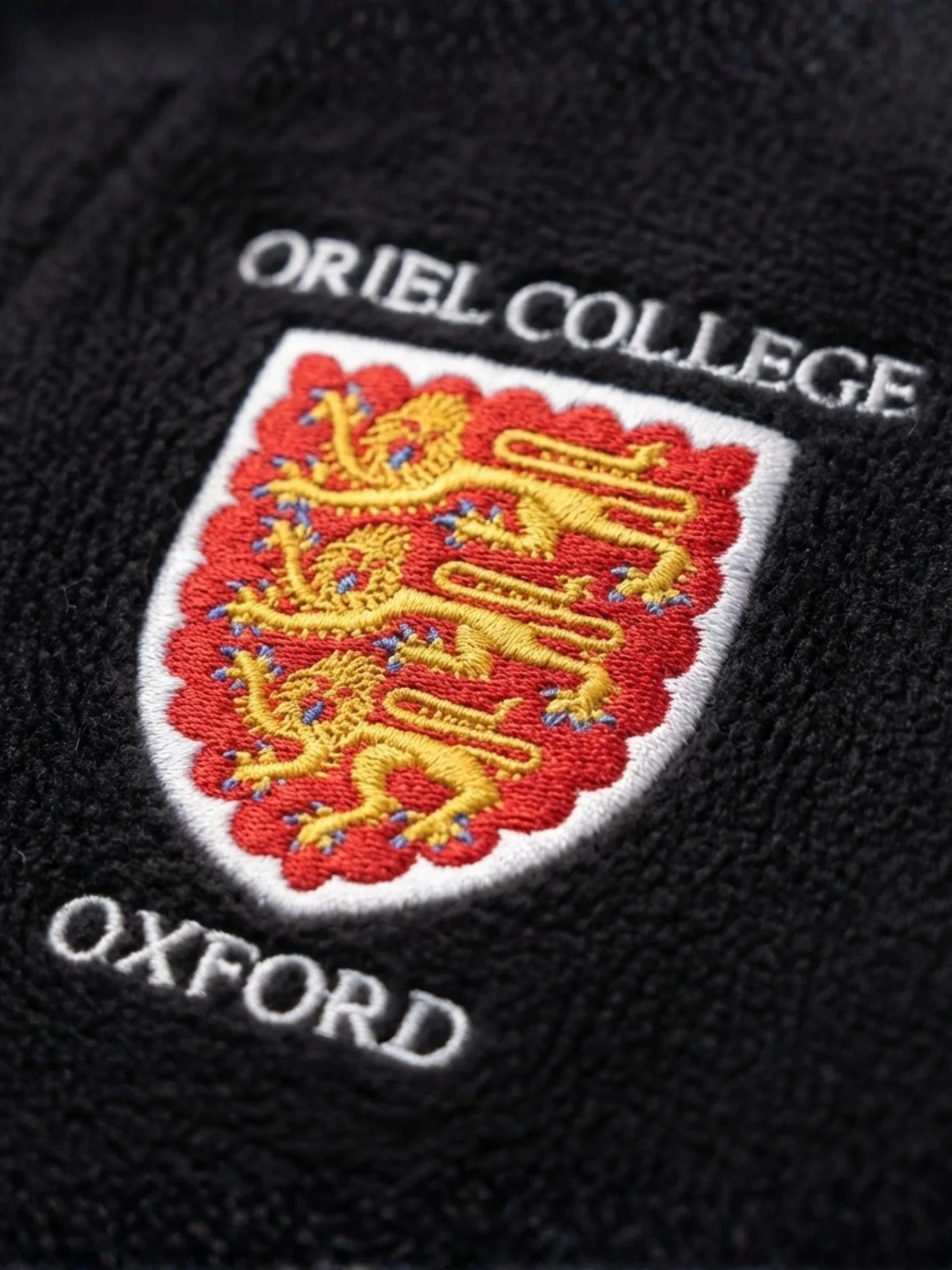 Oriel College Oxford MCR Unisex Fluffy Sherpa Fleece Jacket - Image 3