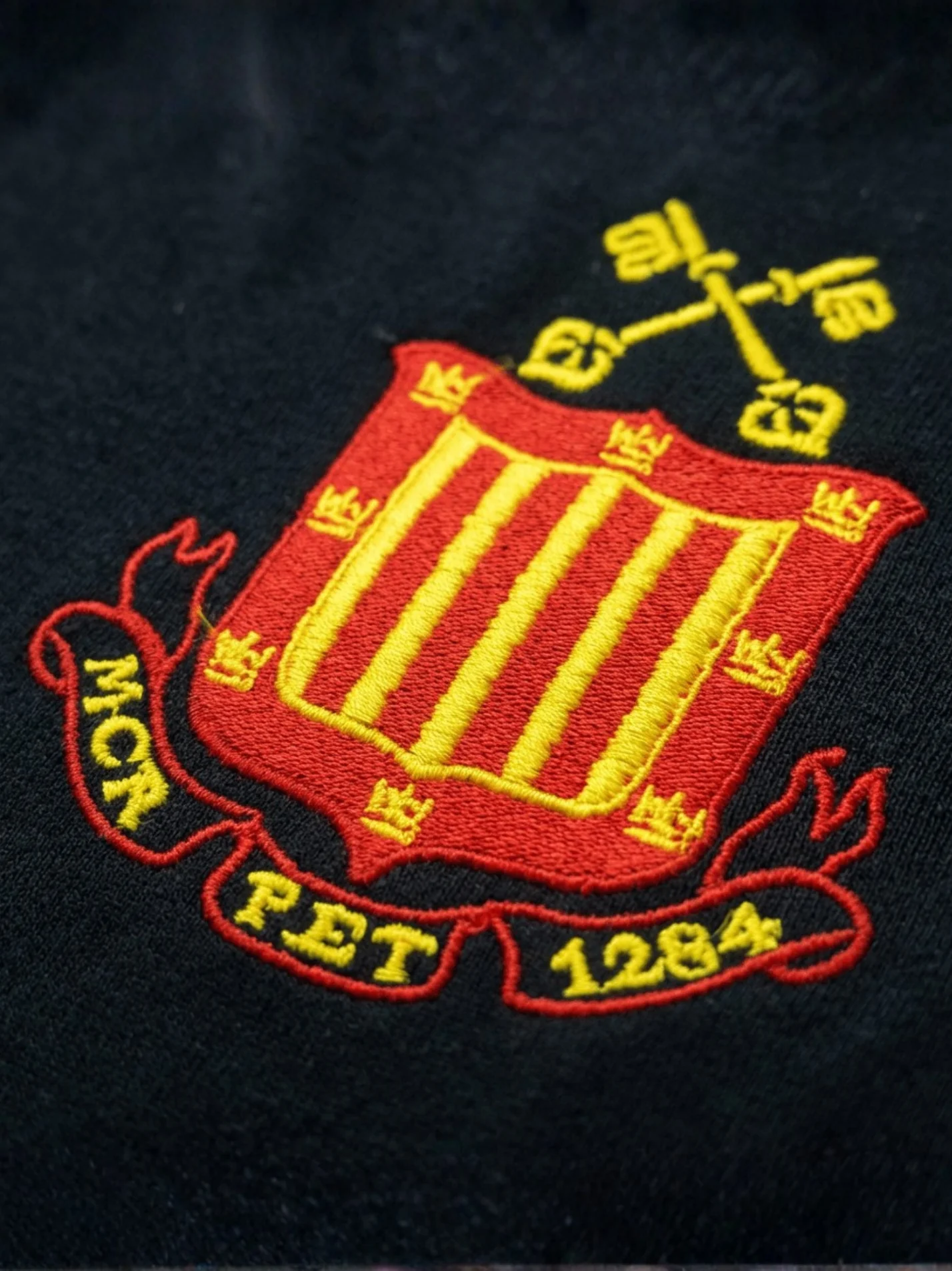 Peterhouse Cambridge MCR Zip-Up Unisex Hoodie - Image 3